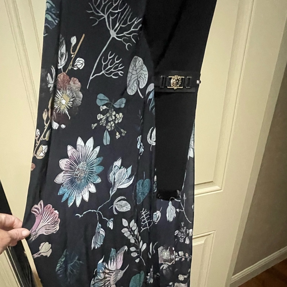 NWT versus Versace maxi dress. Sz 40 - Picture 6 of 12
